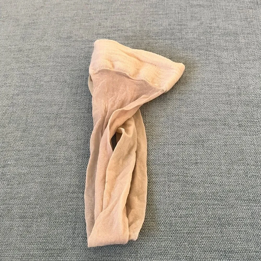 Single Knee High Nylon